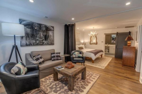 Modern Downtown Studio Apartment - Bartram